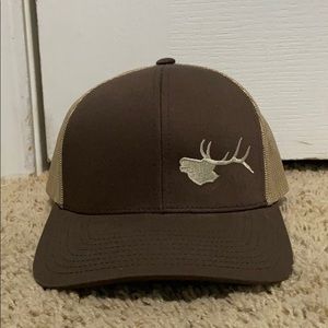 Elk hat